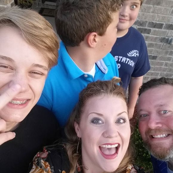 Meet your Posher, Brandi - Picture 1 of 1